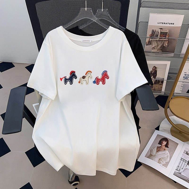 Embroidery Cotton Shirt - Damska koszulka plus size, obwód biustu