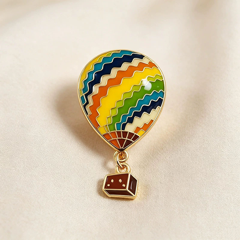 Metalowa broszka w kształcie b – Embroidery Bali recenzja i cena